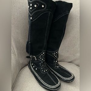 STEVE MADDEN CAMANCHE MOCCASIN BOOTS, size 8 1/2 B
